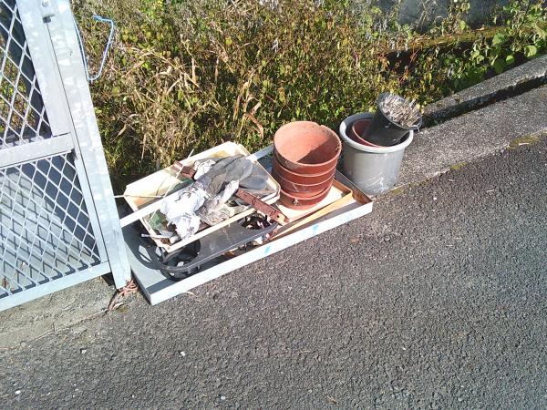 プランターなど