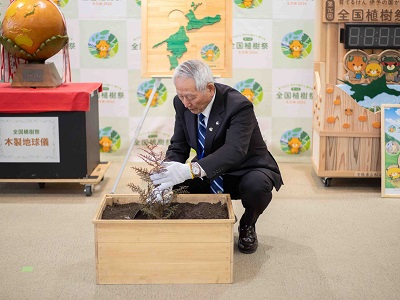 R8.1.23植樹祭写真2