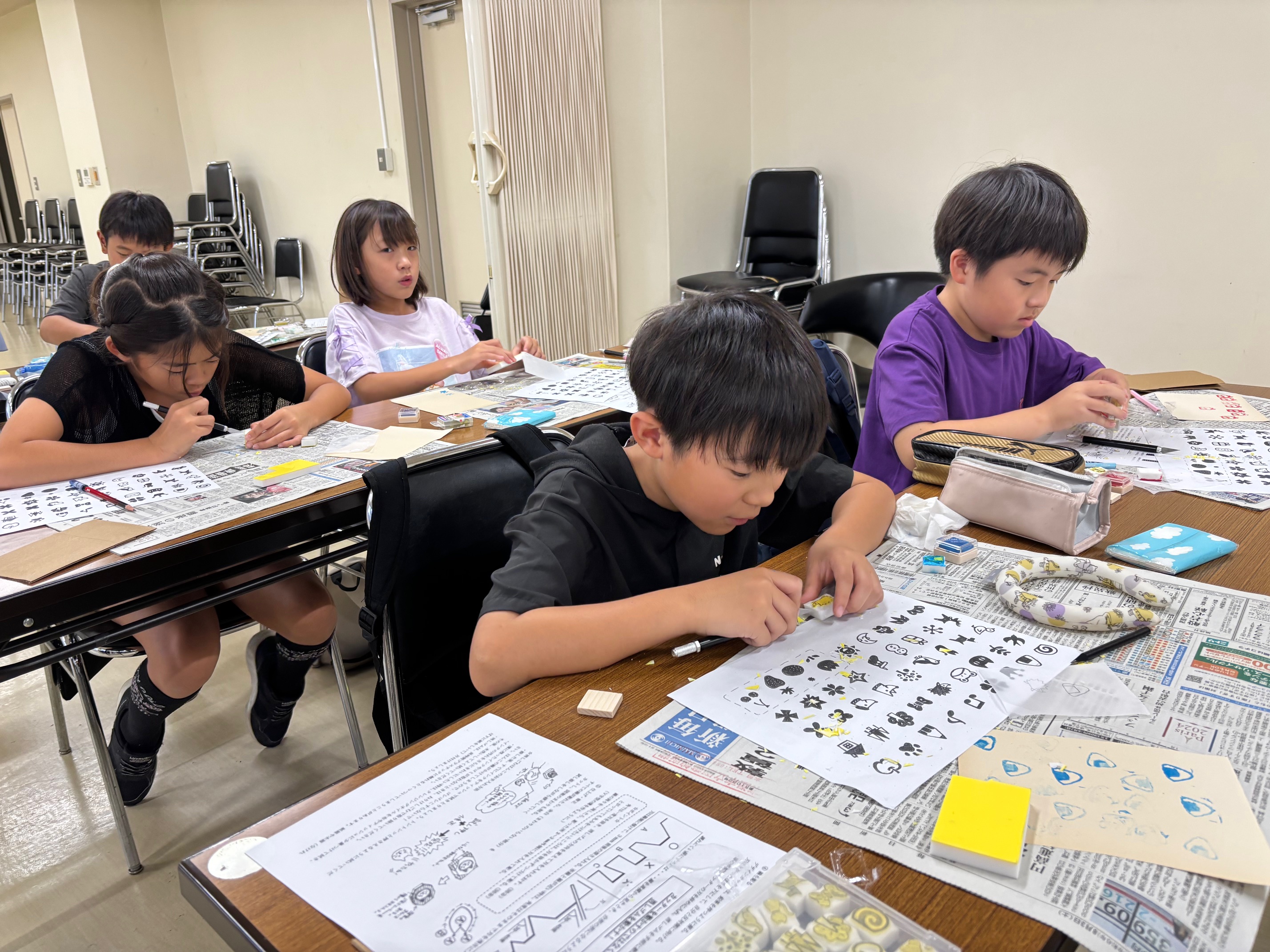 消しゴムはんこ教室写真