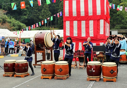 和太鼓演奏の写真